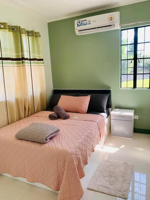 Cozy Home At A Private Subdivision Abucay Esterno foto